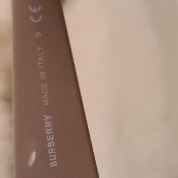 Authentic Burberry Sunglasses - Picture 8 of 11